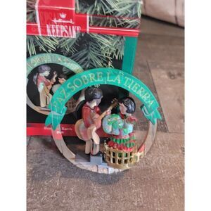 Hallmark peace on Earth 1992 Spain ornament Xmas decor